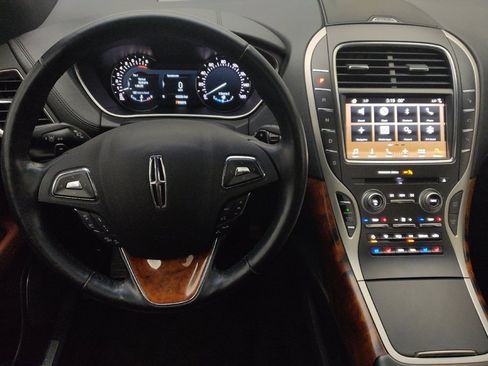 Used 2018 Lincoln MKX Reserve w/ Driver Assistance Package image 22