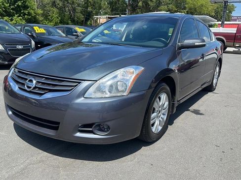 Used 2011 Nissan Altima 2.5 SL w/ 2.5SL Pkg FWD image 3