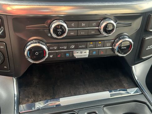Used 2022 Ford F150 Lariat w/ Equipment Group 502A High AWD/4WD image 45