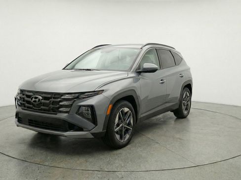 Used 2025 Hyundai Tucson SEL image 3
