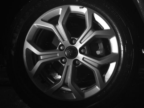 Used 2025 Jeep Compass Latitude image 15