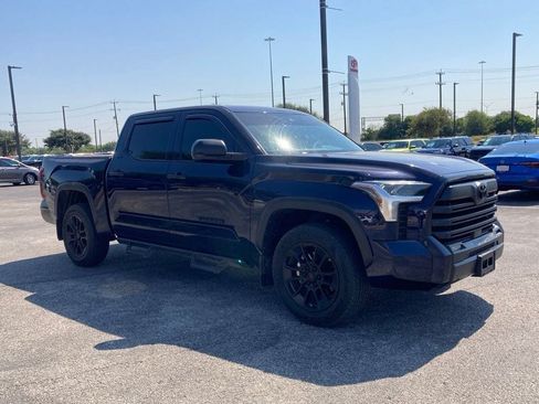 Used 2025 Toyota Tundra SR5 RWD image 3