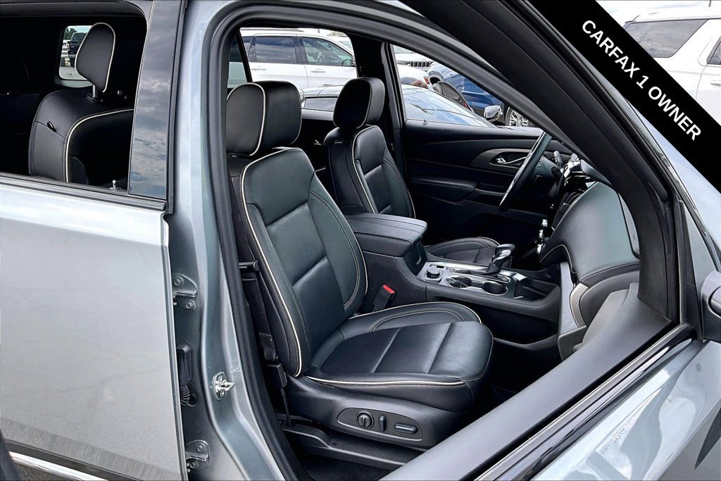 Used 2023 Chevrolet Traverse Premier w/ Redline Edition FWD image 29