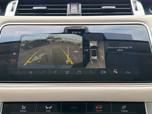 Used 2022 Land Rover Range Rover Sport SVR image 33