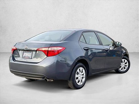 Used 2019 Toyota Corolla L FWD image 2