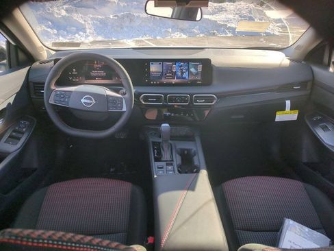 New 2026 Nissan Sentra SR w/ Floor Mat Package FWD image 39