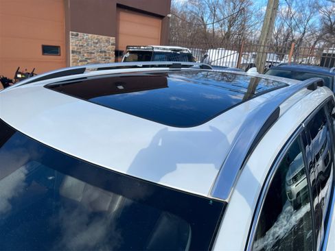 Used 2019 Volvo XC90 T6 Momentum w/ Advanced Package image 12