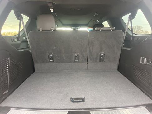 Used 2023 GMC Yukon XL Denali image 44