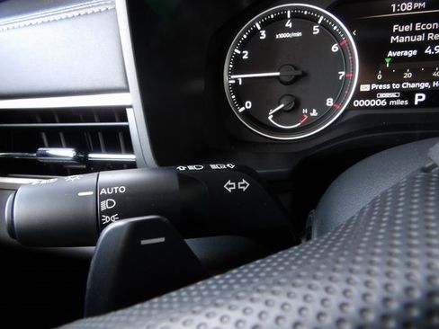 New 2025 Mitsubishi Outlander ES image 30