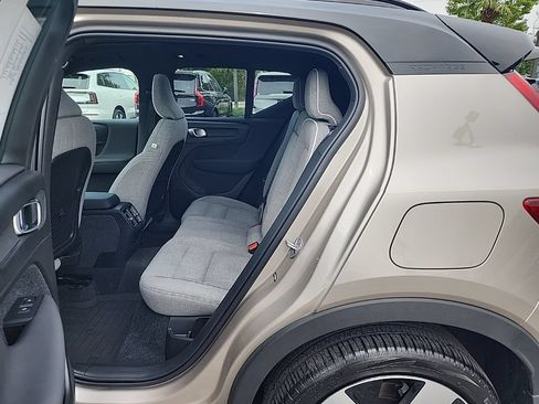 Used 2023 Volvo XC40 Recharge Ultimate w/ Protection Package Premier AWD/4WD image 14