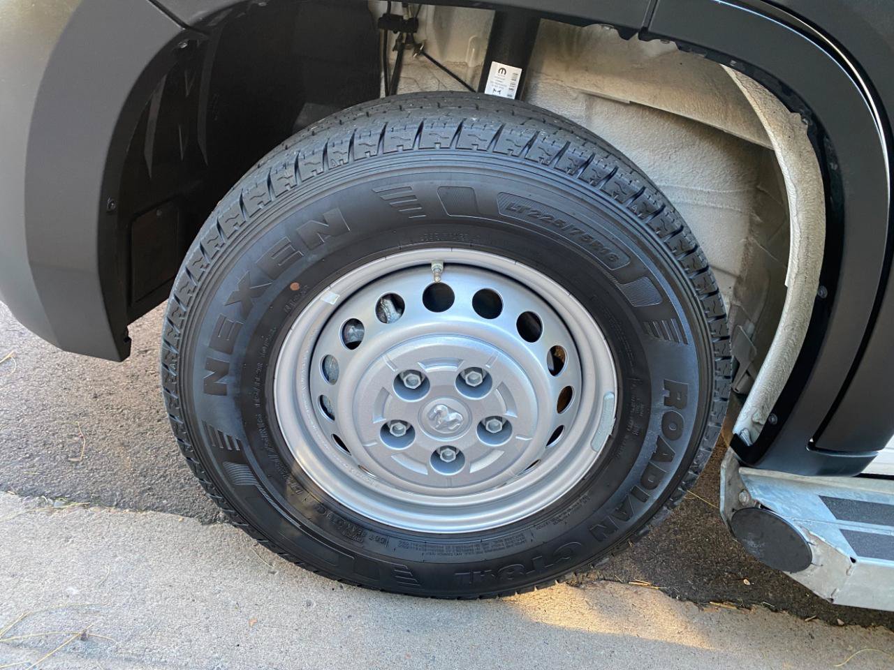 Used 2025 RAM ProMaster 2500 w/ U-Haul Equipment Group FWD image 20