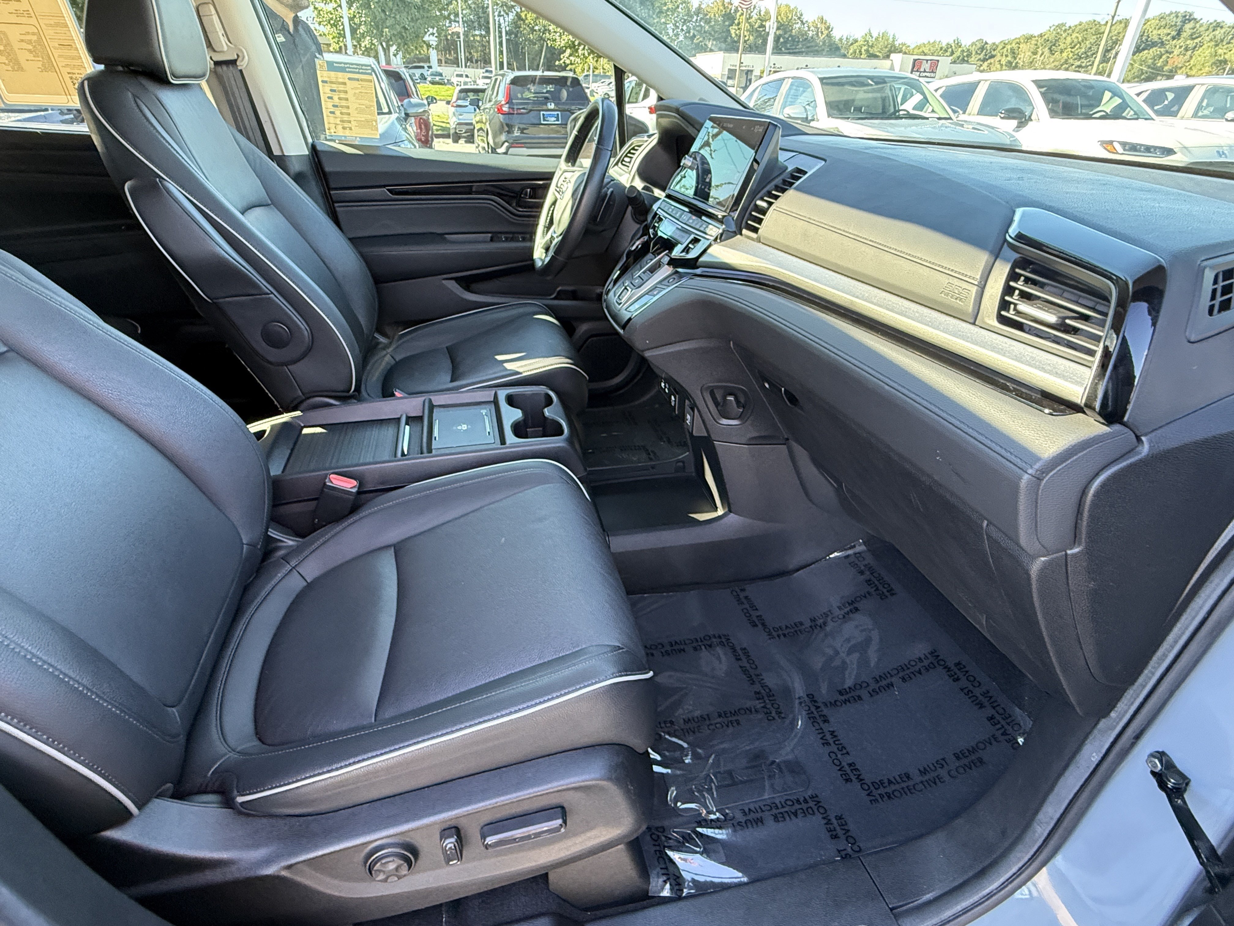 Used 2025 Honda Odyssey Touring image 35