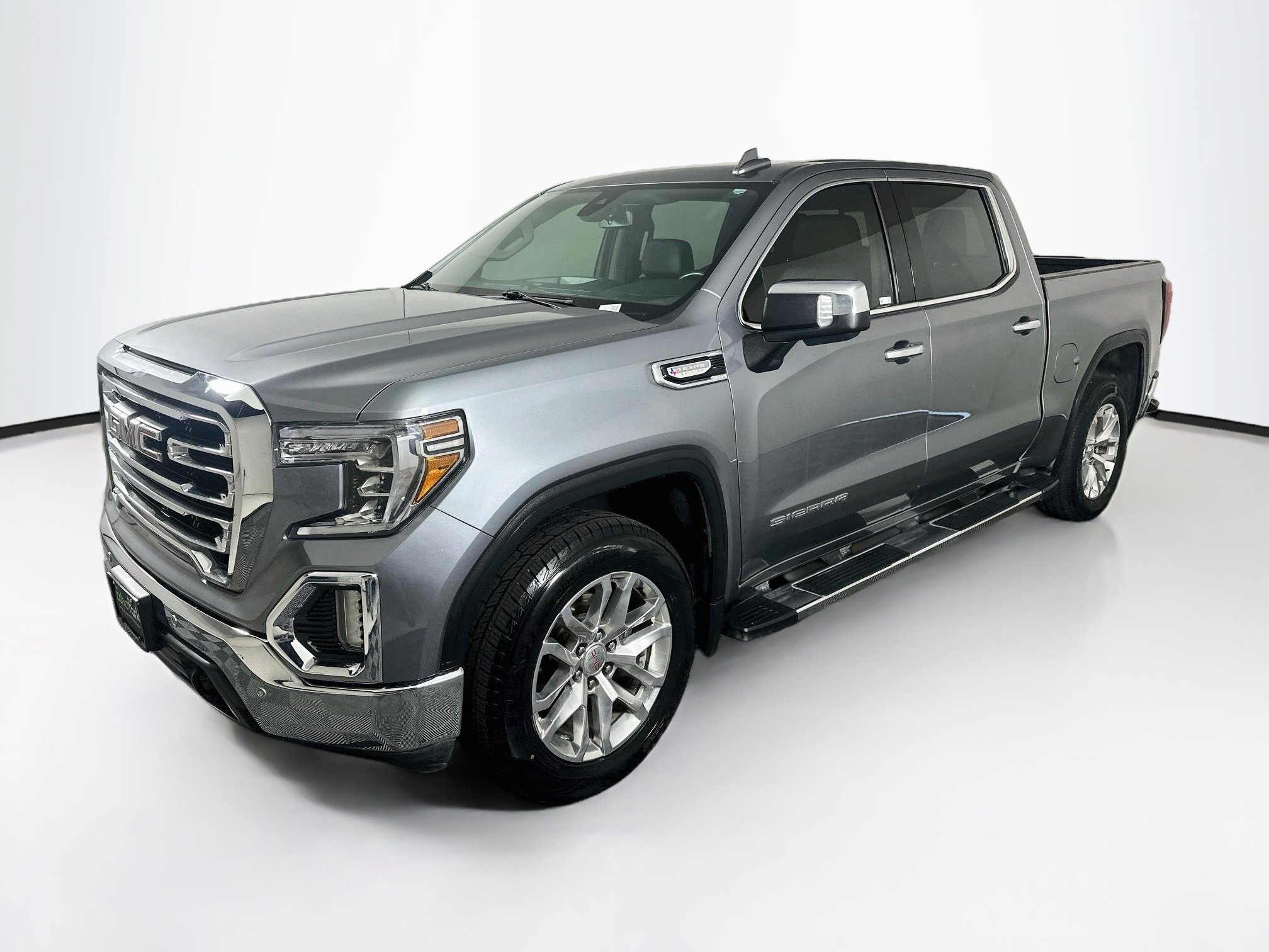Used 2020 GMC Sierra 1500 SLT RWD image 3