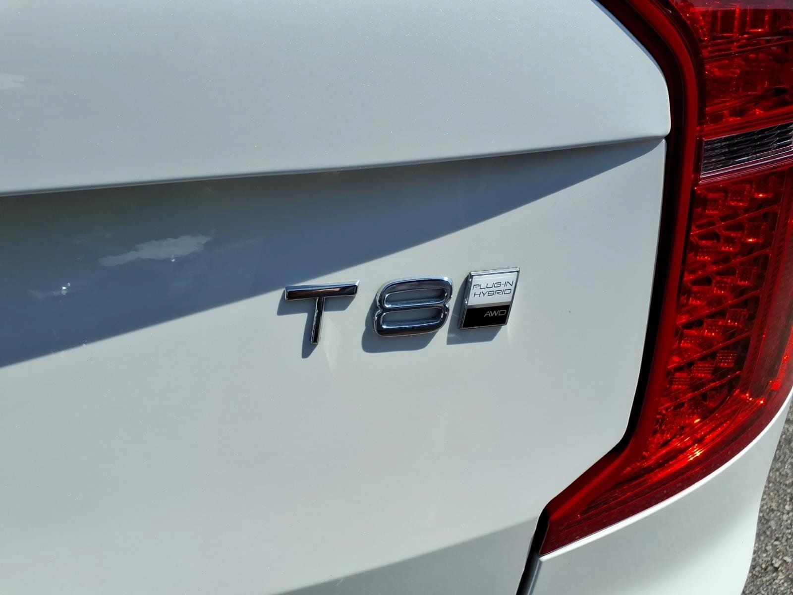 Certified 2025 Volvo XC90 T8 Plus w/ Protection Package AWD/4WD image 6