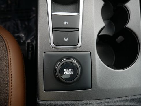 Used 2025 Ford Bronco Sport Outer Banks w/ Outer Banks Tech Package+ AWD/4WD image 32