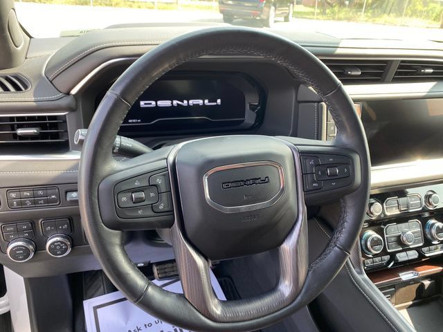 Used 2023 GMC Yukon Denali Ultimate AWD/4WD image 11