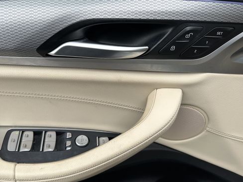 Used 2021 BMW X3 M40i w/ Executive Package image 17