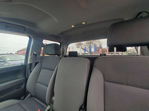 Used 2015 RAM 2500 Tradesman w/ Chrome Appearance Group image 24