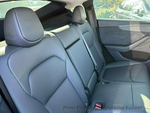 Used 2026 Tesla Model Y Long Range image 17