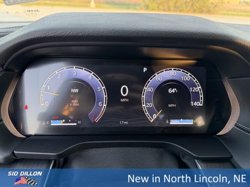 New 2025 Jeep Grand Cherokee Altitude image 9