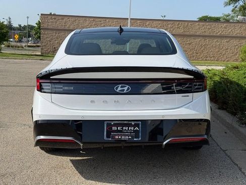 Used 2025 Hyundai Sonata Limited FWD image 4