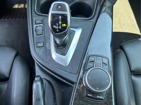 Used 2018 BMW 330i 330i w/ Premium Package image 18