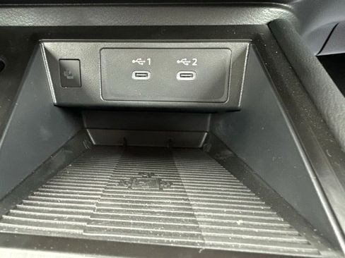 New 2025 Nissan Kicks SR image 29