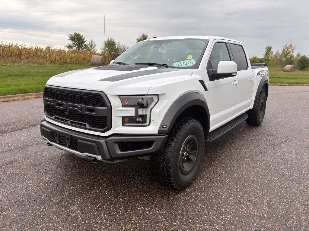 Used 2017 Ford F150 Raptor w/ Equipment Group 802A Luxury AWD/4WD image 4