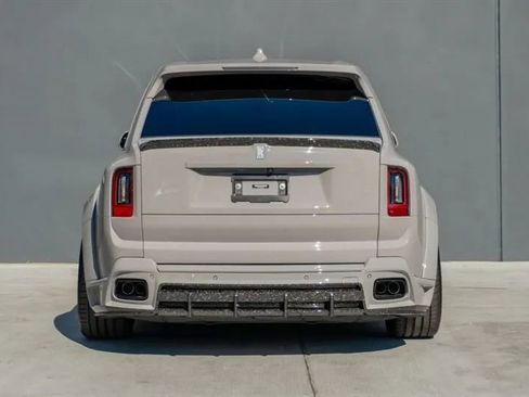 Used 2025 Rolls-Royce Cullinan Black Badge image 7