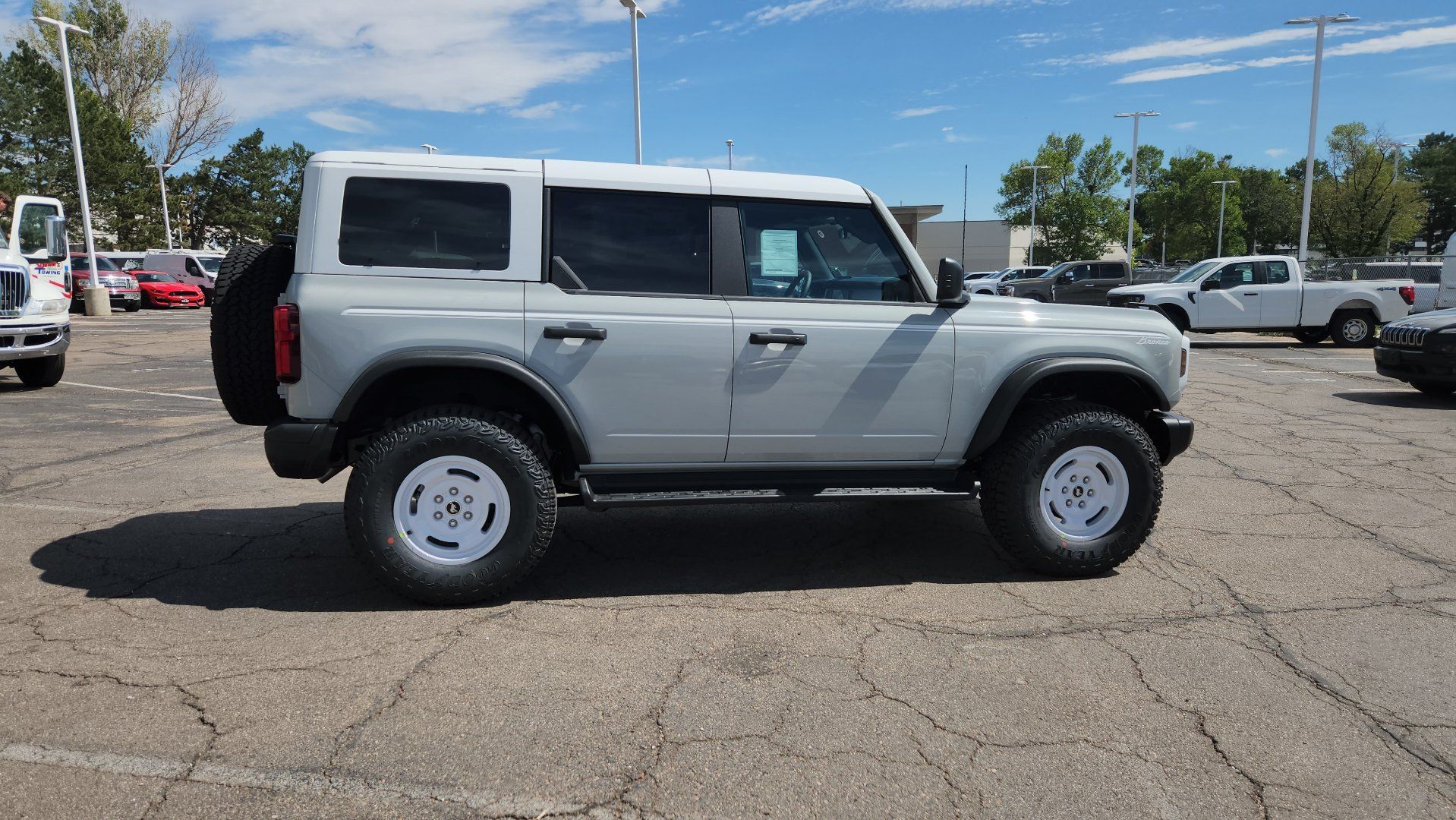 New 2026 Ford Bronco Heritage Edition AWD/4WD image 8