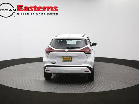 Used 2023 Nissan Kicks S FWD image 39