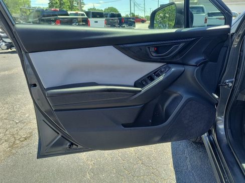 Used 2018 Subaru Crosstrek 2.0i Premium AWD/4WD image 19