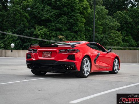 Used 2023 Chevrolet Corvette Stingray Preferred Cpe w/ Z51 Performance Package RWD image 3