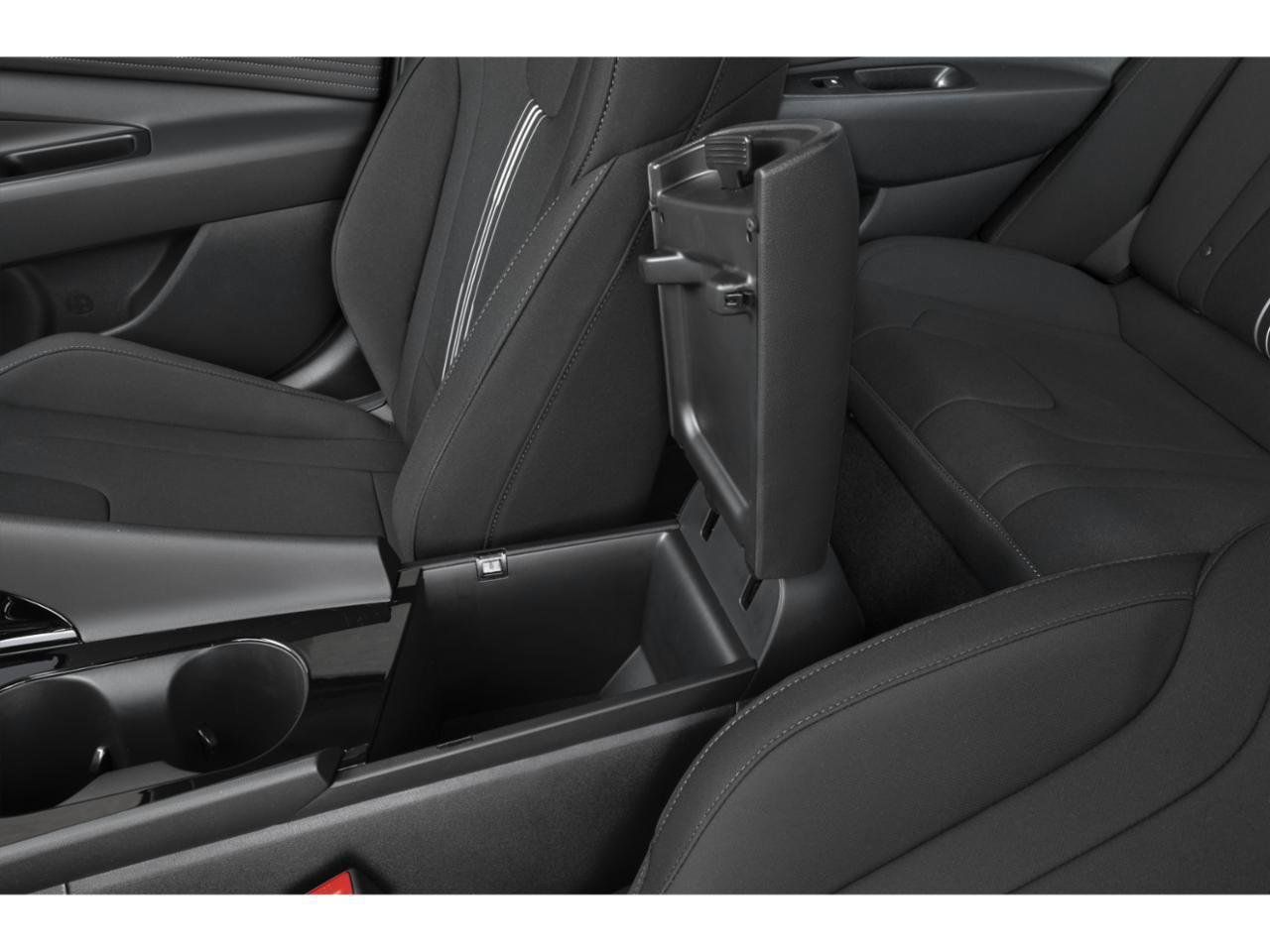 Used 2025 Hyundai Elantra SEL FWD image 9