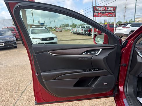 Used 2019 Cadillac XTS Luxury FWD image 19