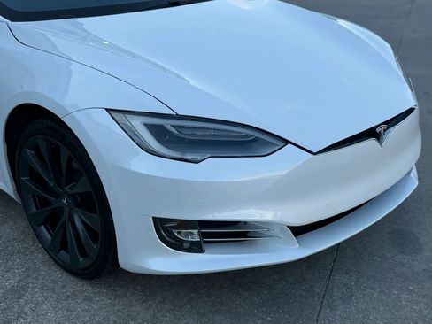 Used 2020 Tesla Model S AWD image 5