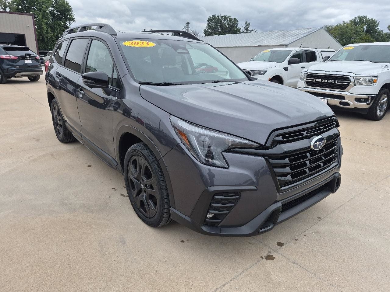 Used 2023 Subaru Ascent Onyx Edition Limited AWD/4WD image 4