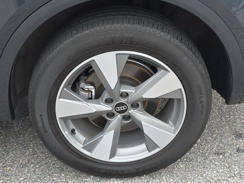 Used 2023 Audi Q5 2.0T Premium w/ Convenience Package AWD/4WD image 33