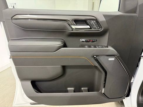 New 2026 GMC Sierra 1500 AT4 w/ Technology Package AWD/4WD image 10