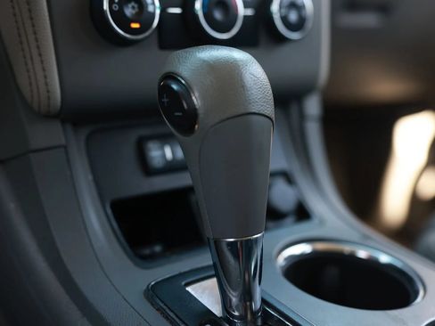 Used 2017 Chevrolet Traverse LS AWD/4WD image 40