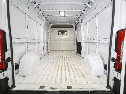 Used 2025 RAM ProMaster 3500 w/ Convenience Group FWD image 10