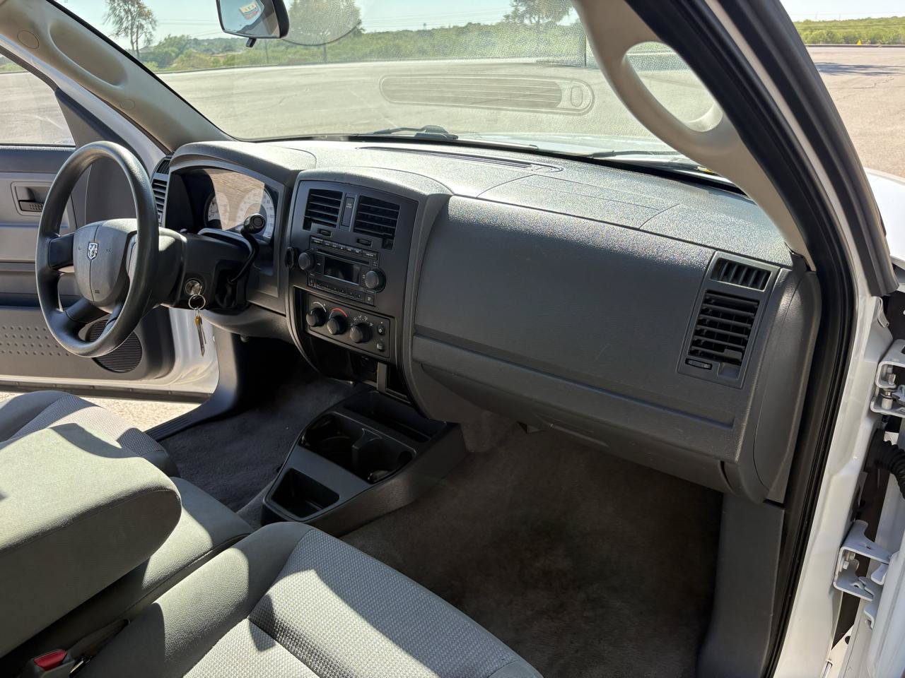 Used 2006 Dodge Dakota ST w/ Trailer Tow Group RWD image 31