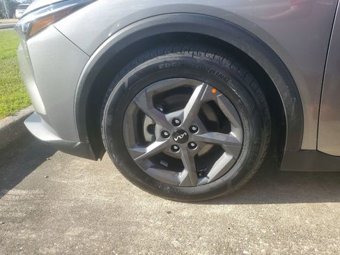 Used 2025 Kia K4 LXS image 7