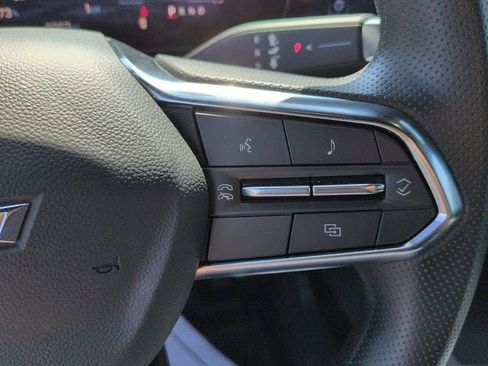 Used 2025 Chevrolet Equinox EV LT FWD image 19