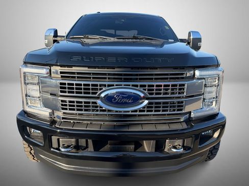 Used 2018 Ford F250 Platinum w/ FX4 Off-Road Package image 7