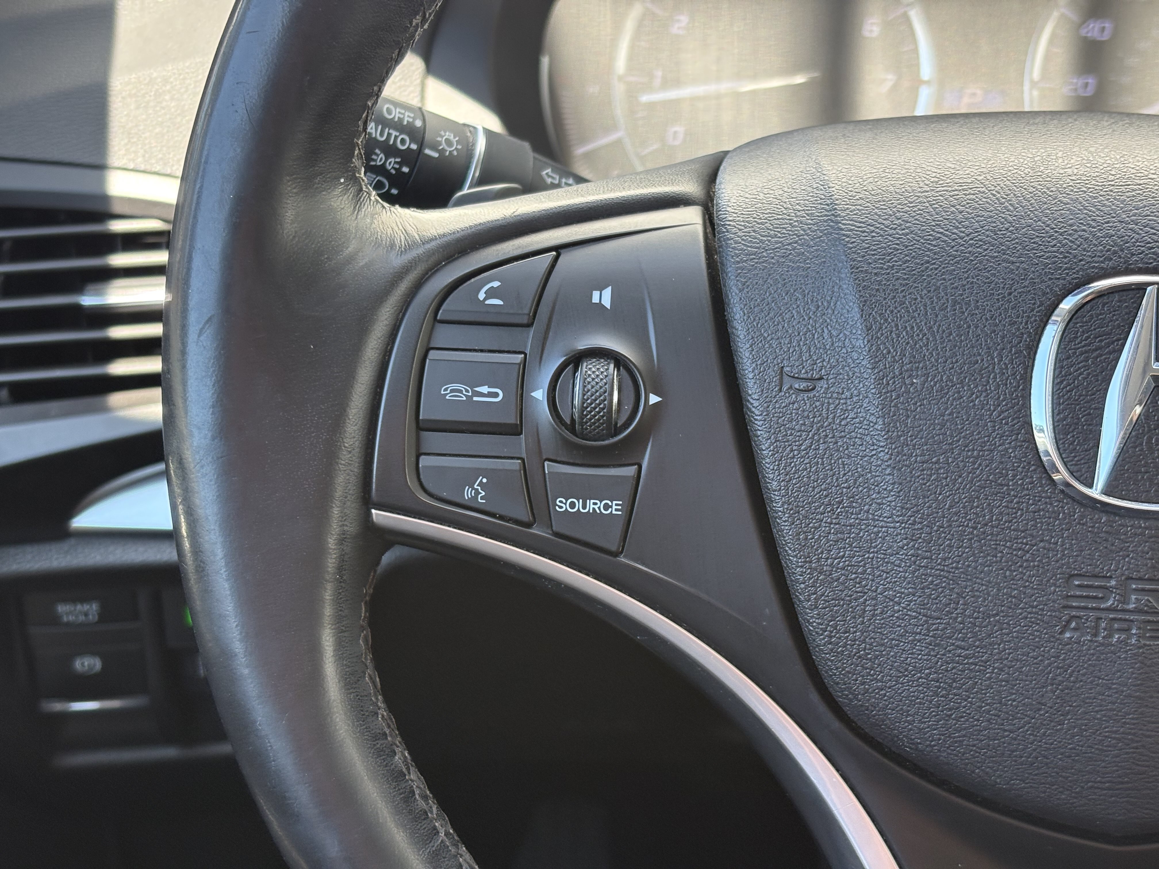 Used 2019 Acura MDX w/ Technology Package AWD/4WD image 17