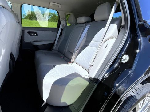 Used 2023 Nissan Rogue SV AWD/4WD image 20