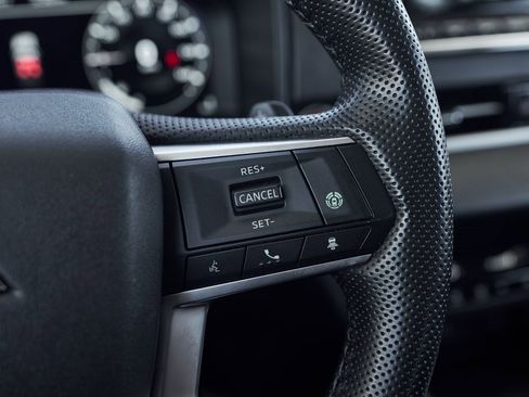 Used 2024 Mitsubishi Outlander Ralliart image 35