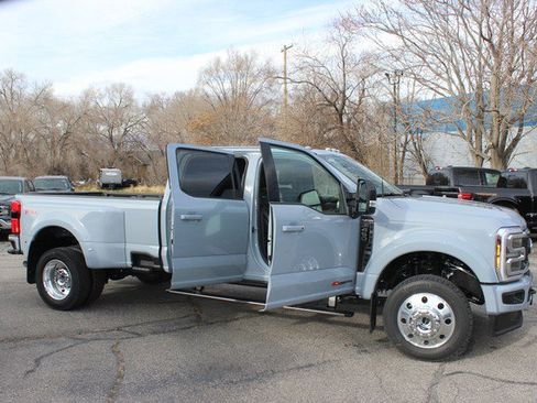 Used 2026 Ford F450 Platinum w/ FX4 Off-Road Package image 21