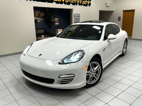 Used 2012 Porsche Panamera 4 image 60